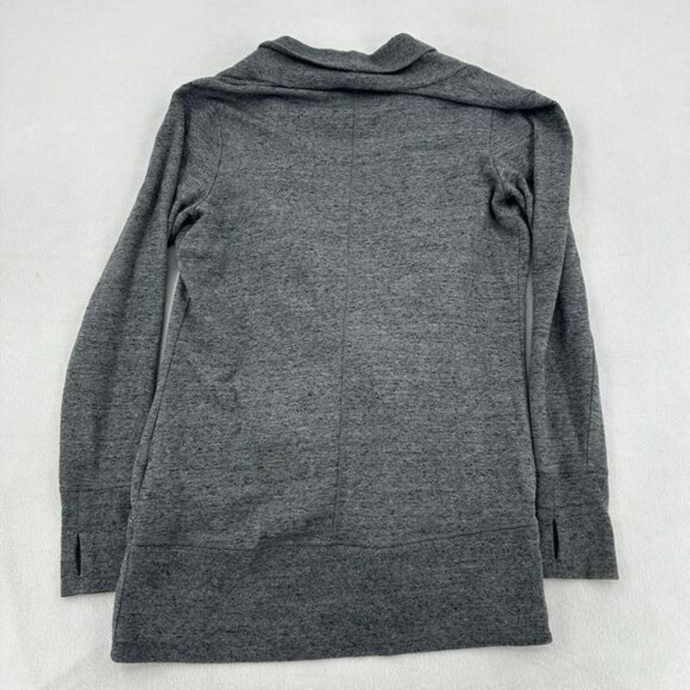 Athleta Medium Pranayama Wrap Cardigan Gray Heather Open Front Thumbhole Pockets - Picture 3 of 9
